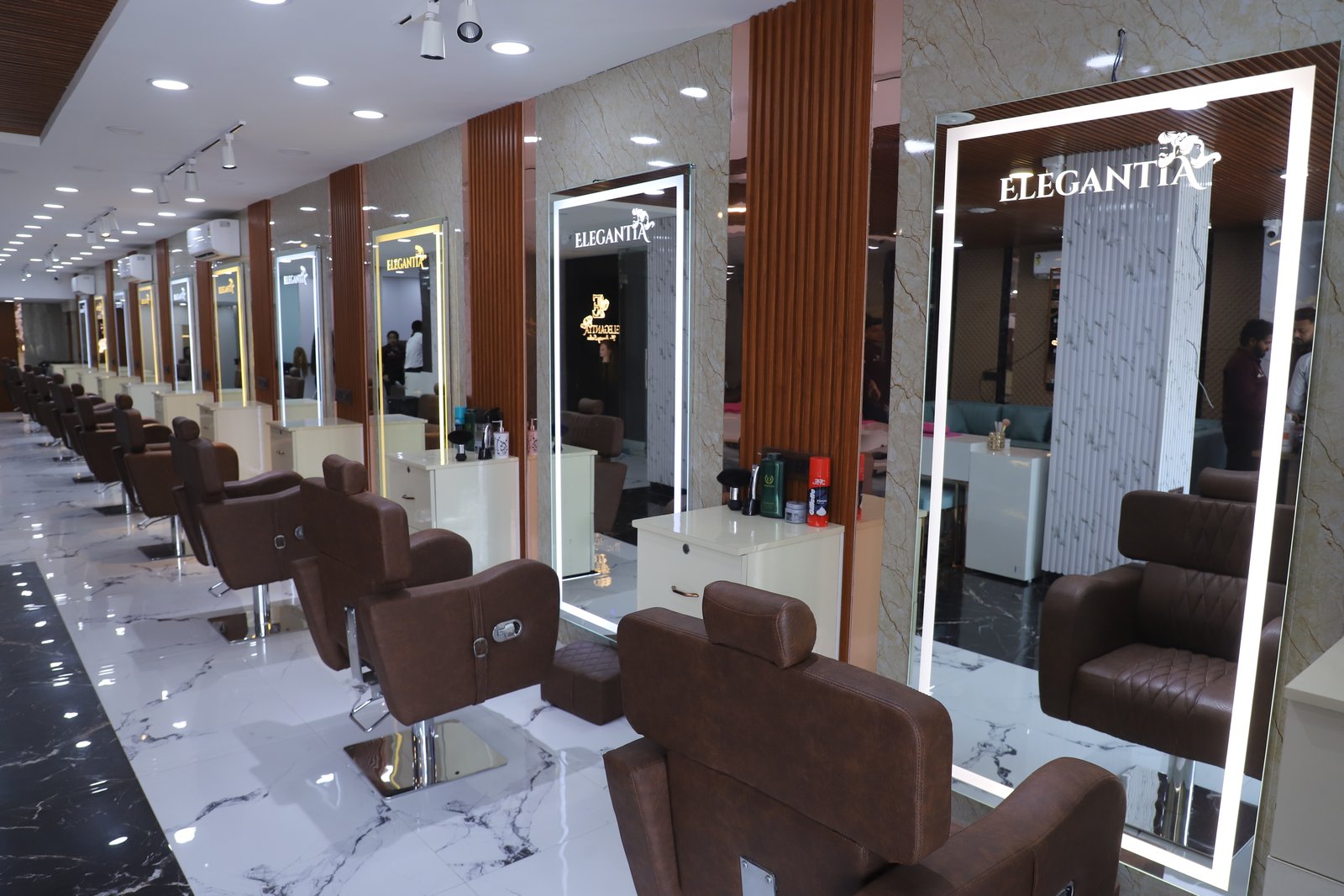 best hair salon in CR Park